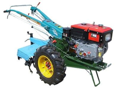 国产小型拖拉机视频,高效农业的得力助手