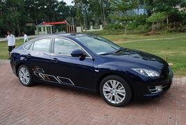 马自达国产跑车视频播放,马自达国产跑车惊艳亮相，视频播放引热议